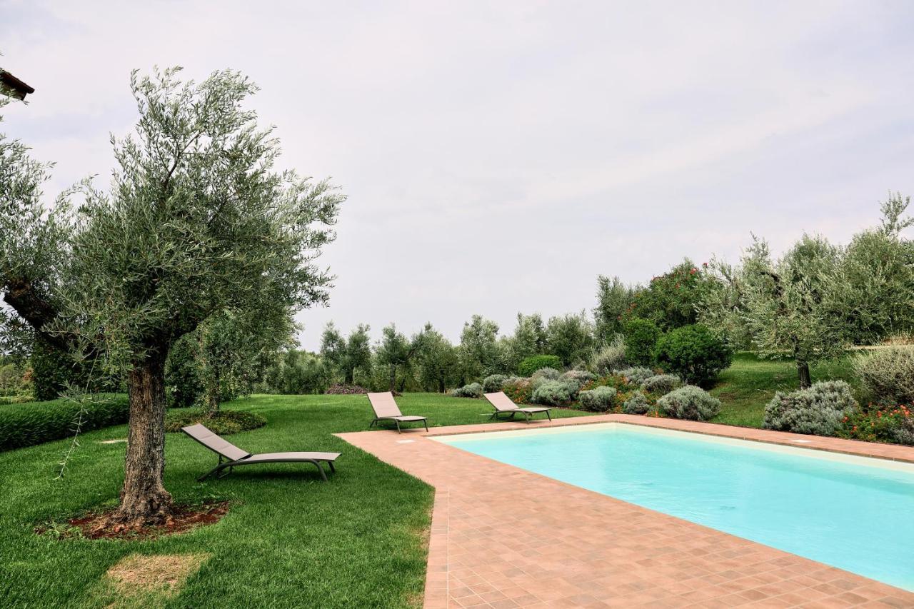 Il Casale Degli Ulivi - Agriturismo - Tenimenti Leone Lanuvio 外观 照片