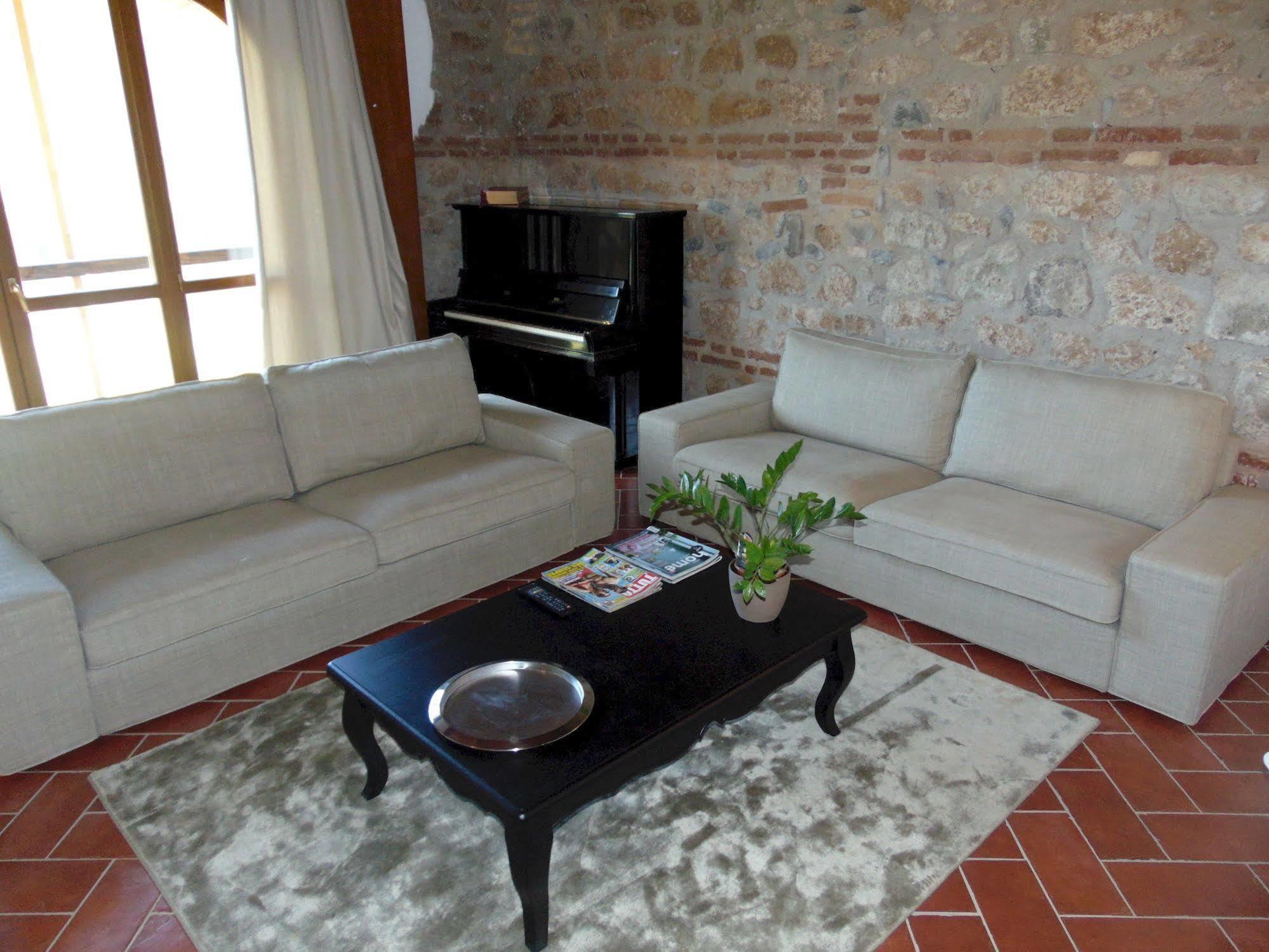 Il Casale Degli Ulivi - Agriturismo - Tenimenti Leone Lanuvio 外观 照片
