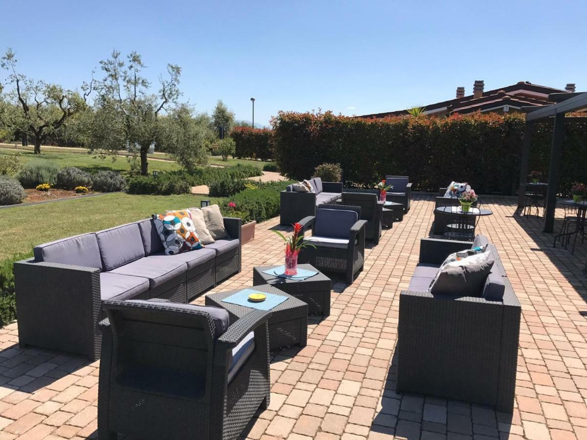 Il Casale Degli Ulivi - Agriturismo - Tenimenti Leone Lanuvio 外观 照片