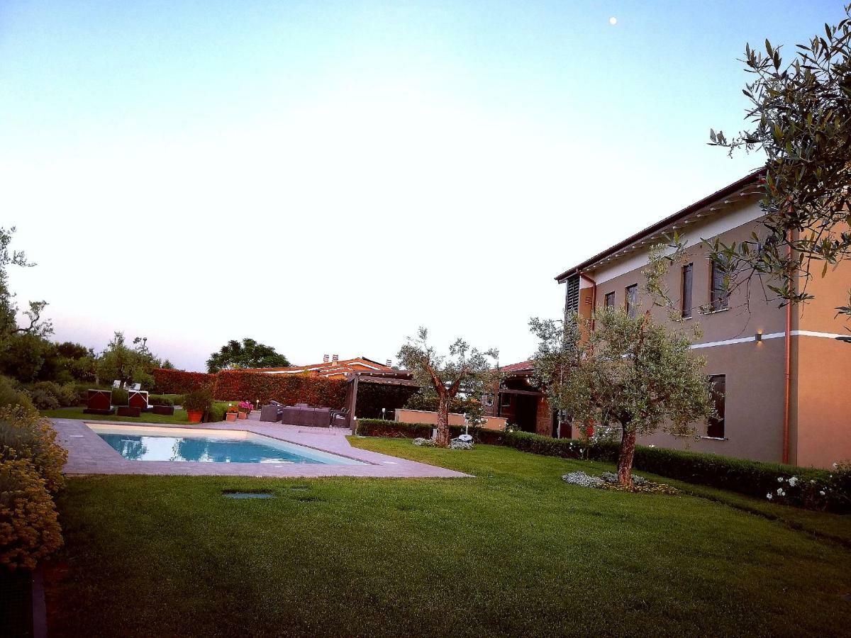 Il Casale Degli Ulivi - Agriturismo - Tenimenti Leone Lanuvio 外观 照片